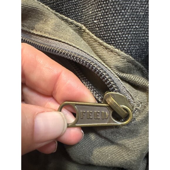 Feed 40 Canvas Crossbody Tote Bag With Adjustable Strap - Picture 6 of 6